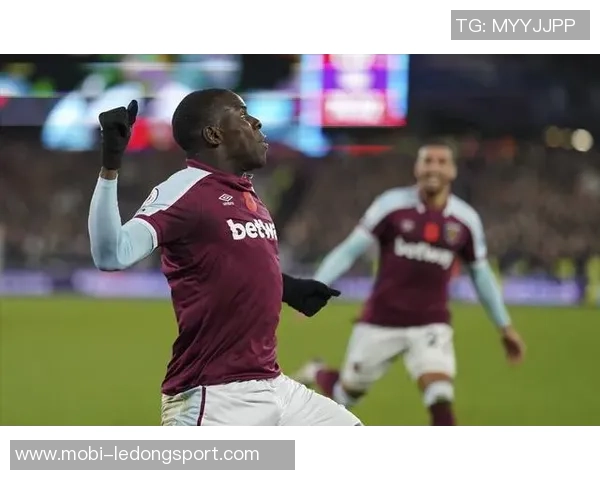 热刺与西汉姆接触鲍文未来动向需及时更新合同仅剩四年半